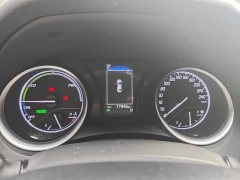 Toyota Camry 2021 Hybrid 2.5L HGVP Leading Edition - ფოტო 12