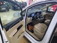 Buick GL8 New Energy Lusang Respect Edition - ფოტო 16