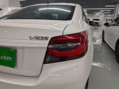 Toyota Vios 2022 1.5L 20th Anniversary Edition - ფოტო 8
