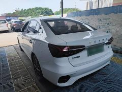 SAIC MG i5 1.5L Manual Diamond Edition - ფოტო 5