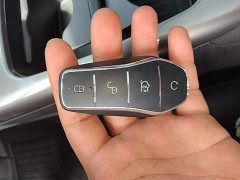 BYD Dolphin Smart Drive 410km Fashion Edition - ფოტო 9