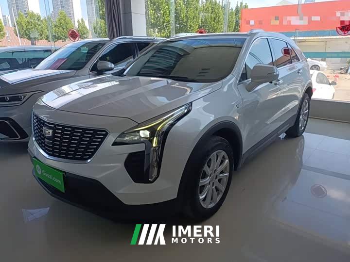 Cadillac XT4 28T FWD Technology