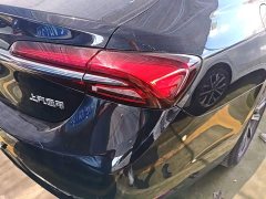 Buick Junyue 652T Luxury - ფოტო 8