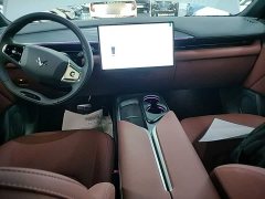 BAIC ARCFOX Alpha T5 Extended Range 1215 Yuan Jing Zhi Xing Version - ფოტო 10