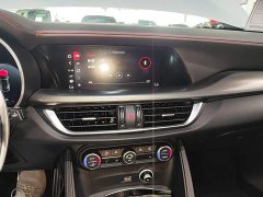 Alfa Romeo Stelvio 2.0T 280HP Competizione - ფოტო 13