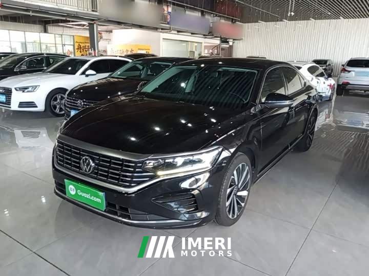 Volkswagen Passat 330TSI Elite