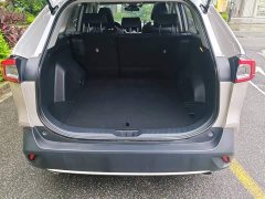 Toyota Venza 2020 Hybrid 2.5L E-CVT FWD Luxury - ფოტო 10