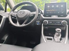 Toyota Venza 2020 Hybrid 2.5L E-CVT FWD Luxury - ფოტო 17
