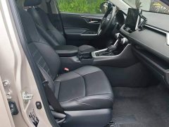 Toyota Venza 2020 Hybrid 2.5L E-CVT FWD Luxury - ფოტო 20