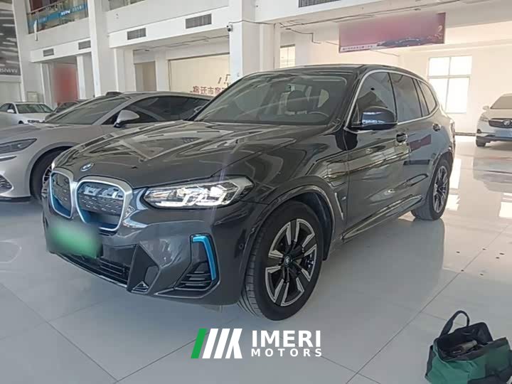 BMW iX3 Leading Edition - car from China