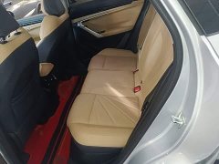Geely Boyue L 1.5TD DCT Luxury - ფოტო 16