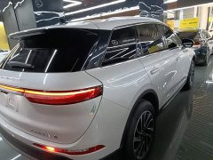 Lincoln Explorer 2.0T Two-Wheel Drive Premium - ფოტო 5