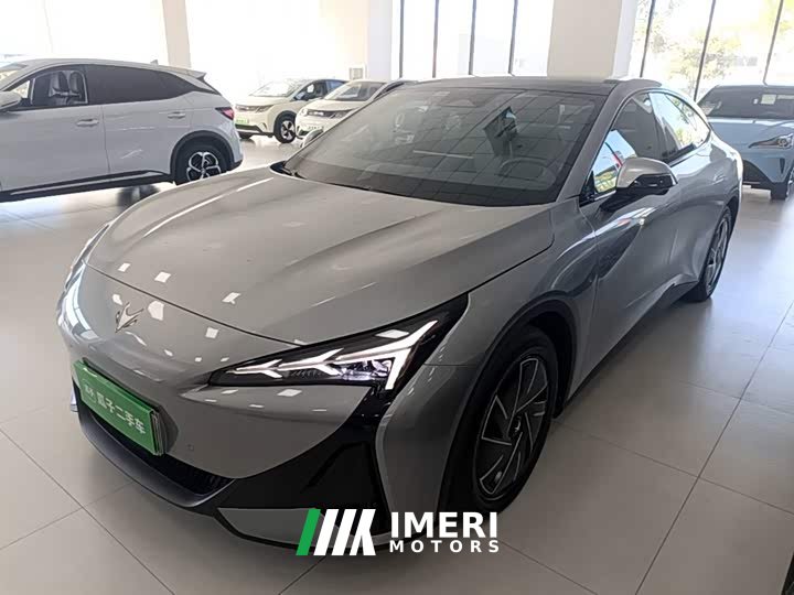 Arcfox Alpha S5 560PRO 185kW - ავტომობილი ჩინეთიდან