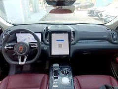 FAW Red Flag HS3 PHEV 117km Dynamic Edition - ფოტო 10