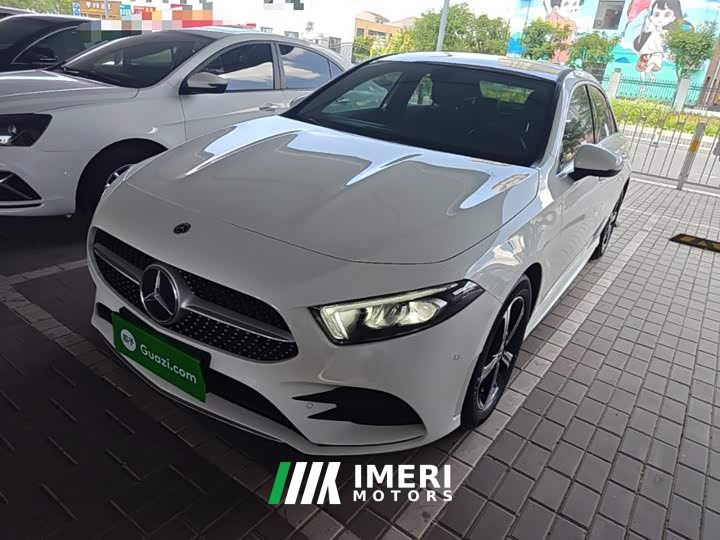 Mercedes-Benz A-Class Facelift A 200 L Sport Sedan Fashion Edition