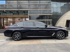 BMW 5 Series 530Li Luxury M Sport Package - ფოტო 19