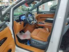 Buick GL8 New Energy Lusang Smart Comfort Edition - ფოტო 15