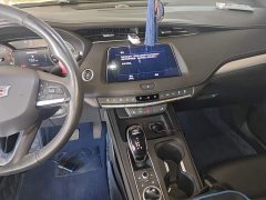 Cadillac XT4 28T FWD Luxury - ფოტო 13