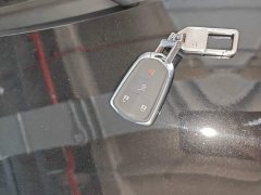 Cadillac XT4 28T FWD Luxury - ფოტო 9