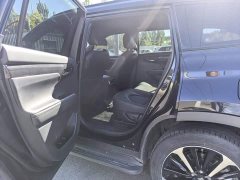 Toyota Crown Venza 2.5L HEV AWD Premium - ფოტო 12