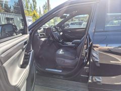 Toyota Crown Venza 2.5L HEV AWD Premium - ფოტო 18
