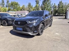 Toyota Crown Venza 2.5L HEV AWD Premium - ფოტო 3