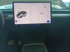 Tesla Model Y Standard Range RWD - ფოტო 13