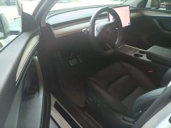 Tesla Model Y Standard Range RWD - ფოტო 16