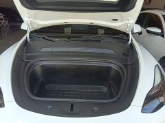Tesla Model Y Standard Range RWD - ფოტო 20