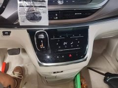 Buick GL8 Land Business Class Comfort Edition - ფოტო 14
