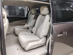 Buick GL8 Land Business Class Comfort Edition - ფოტო 17