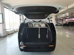 Li Auto Li Xiang MEGA Ultra - ფოტო 19