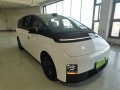 Li Auto Li Xiang MEGA Ultra - ფოტო 4
