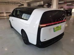 Li Auto Li Xiang MEGA Ultra - ფოტო 5