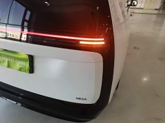 Li Auto Li Xiang MEGA Ultra - ფოტო 8
