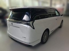 Buick GL8 New Energy Luxe Premium 7-Seater - ფოტო 10
