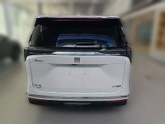 Buick GL8 New Energy Luxe Premium 7-Seater - ფოტო 8