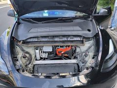Tesla Model Y Standard Range RWD - ფოტო 11
