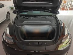 Tesla Model Y Long Range All-Wheel Drive - ფოტო 20