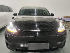 Tesla Model Y Standard Range RWD - ფოტო 3