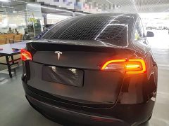 Tesla Model Y Standard Range RWD - ფოტო 6
