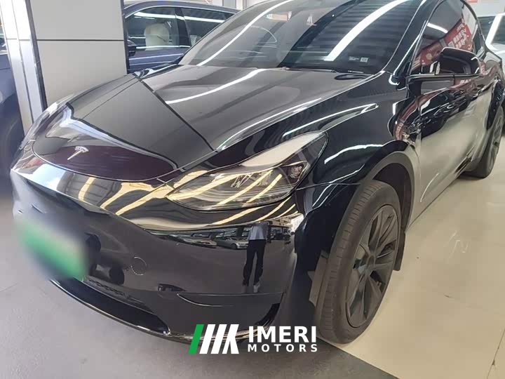 Tesla Model Y Rear-Wheel Drive