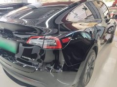 Tesla Model Y Rear-Wheel Drive - ფოტო 7