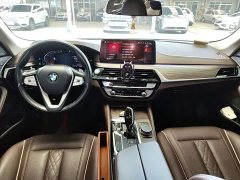 BMW 5 Series Facelift 530Li Leading Edition Luxury Package - ფოტო 10