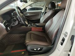BMW 5 Series Facelift 530Li Leading Edition Luxury Package - ფოტო 15