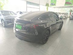 Tesla Model Y Rear-Wheel Drive - ფოტო 7