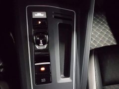 Volkswagen Golf 300TSI Pro - ფოტო 14