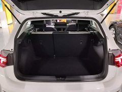 Volkswagen Golf 300TSI Pro - ფოტო 19