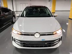 Volkswagen Golf 300TSI Pro - ფოტო 3