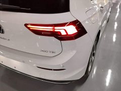 Volkswagen Golf 300TSI Pro - ფოტო 8